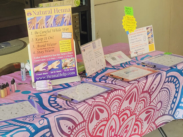 What It’s Like to Host a Henna Event on Campus